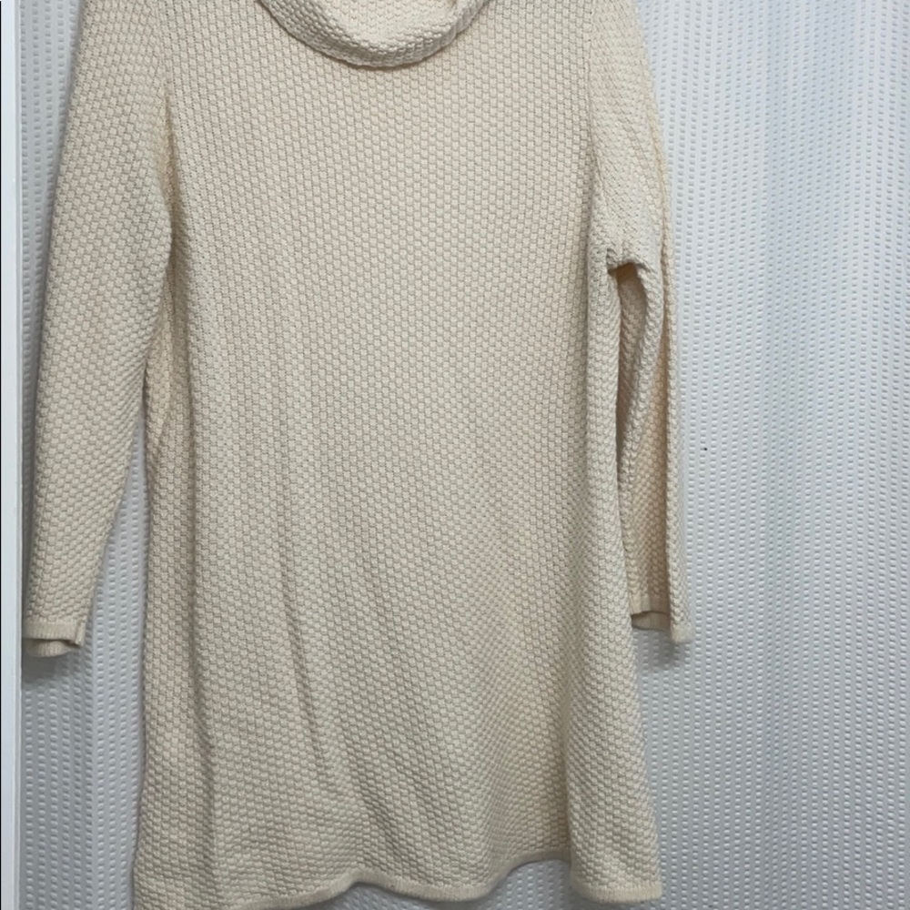 Sweater - Picture 2 of 4